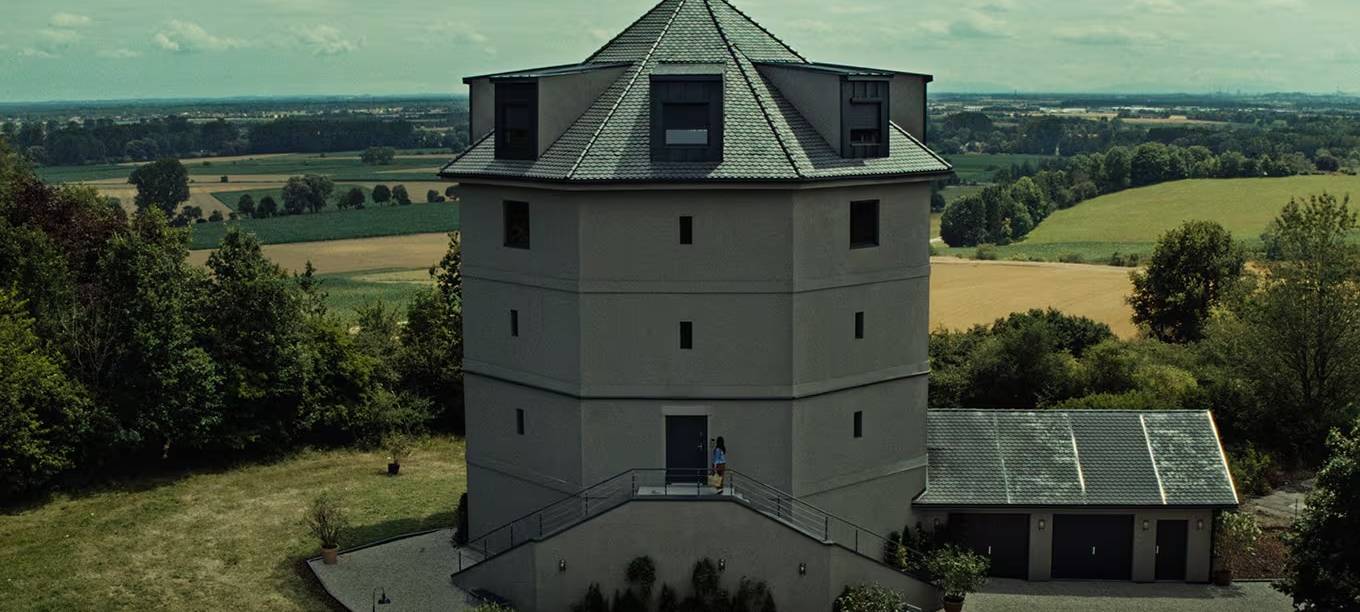 Der Turm ist der Schauplatz des Online-Votings.