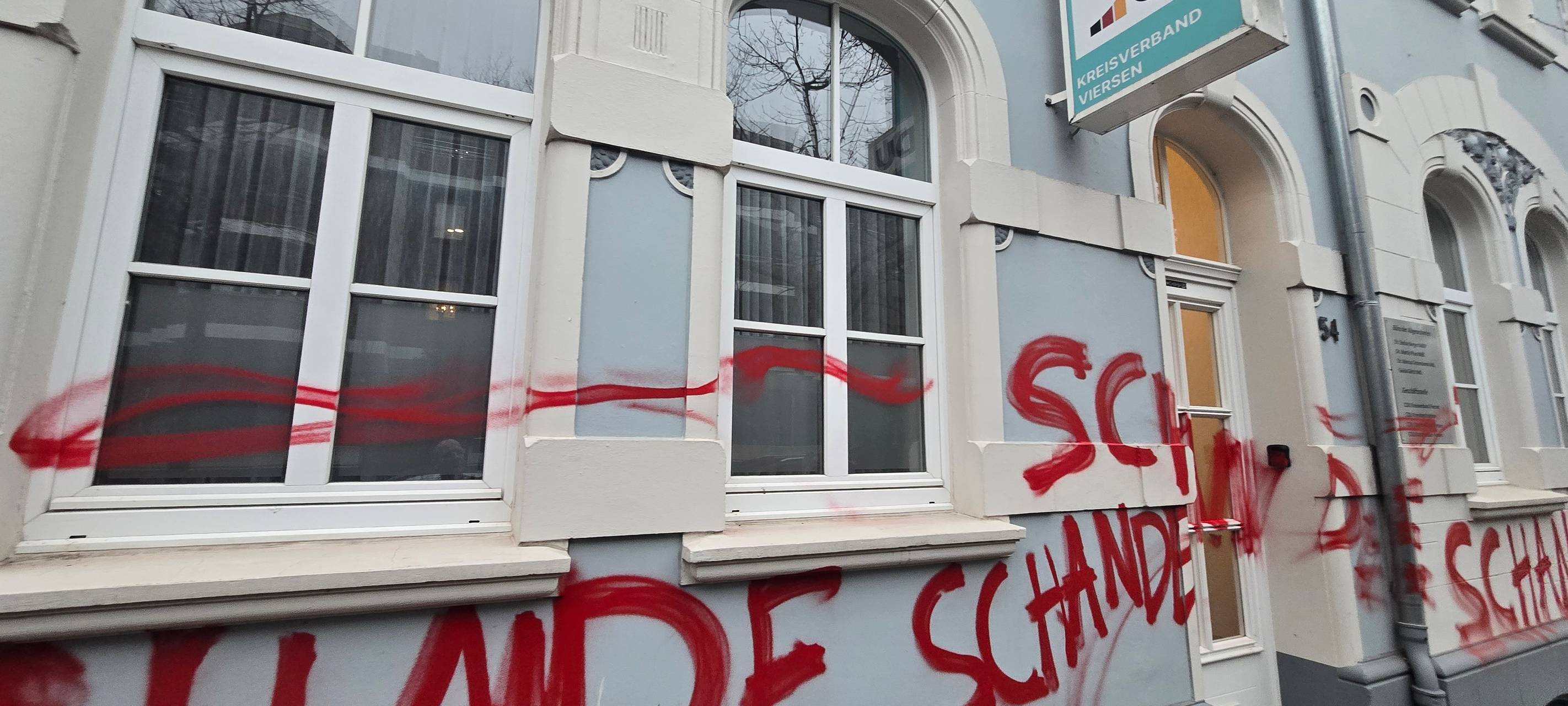 Vandalismus in Viersen: CDU-Geschäftsstelle beschmiert