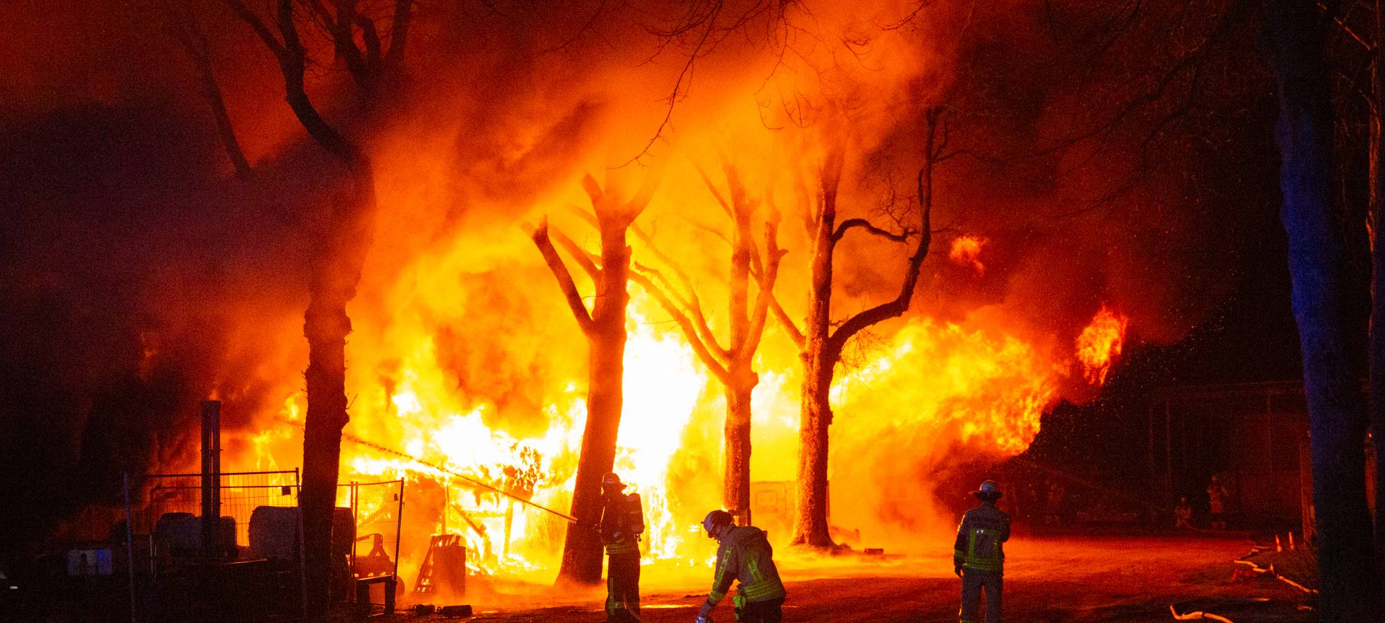 Krefeld: Brand im Reitstall an der Rennbahn