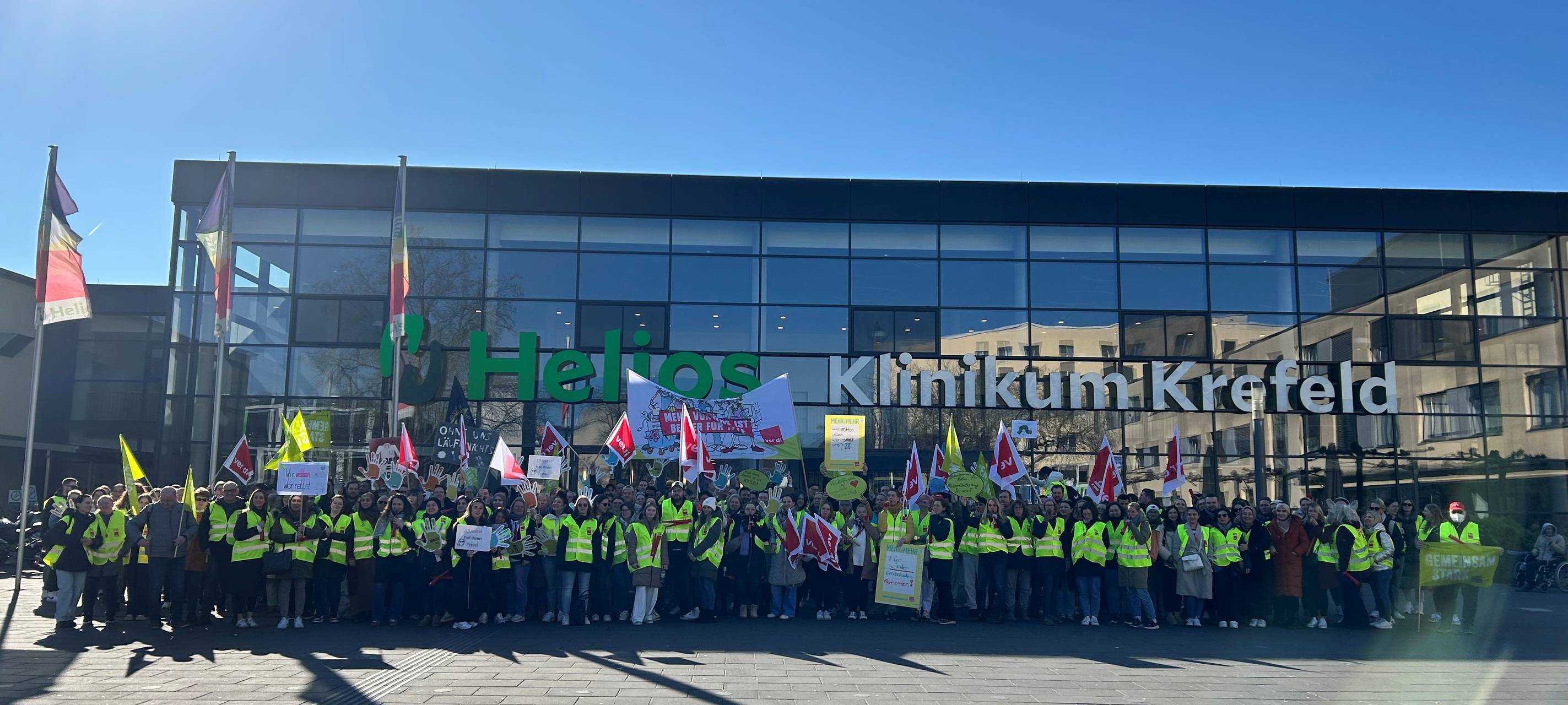 Krefeld: 400 Helios-Mitarbeiter beim Streik dabei