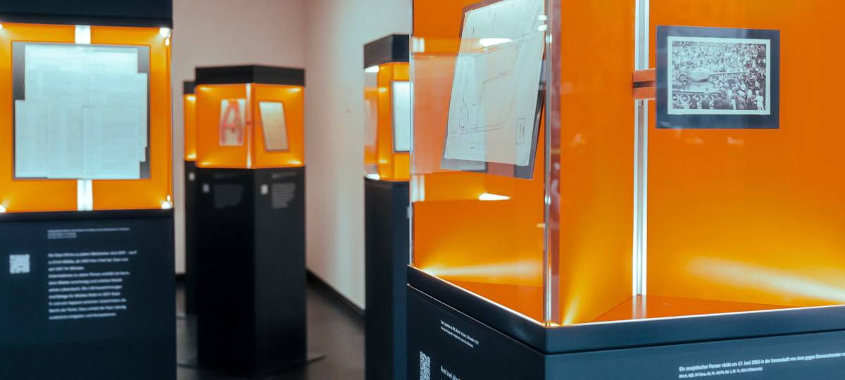 Wanderausstellung zur Stasi in Krefeld