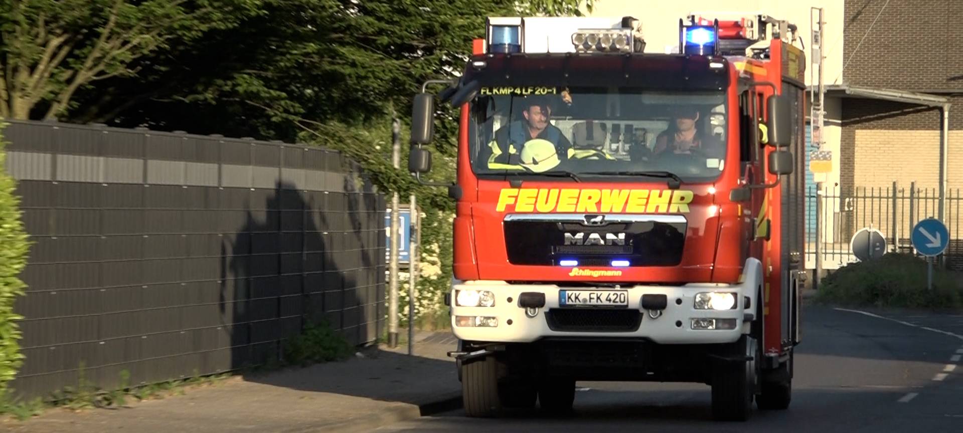 News Ticker: Brand am Wertstoffhof in Kempen