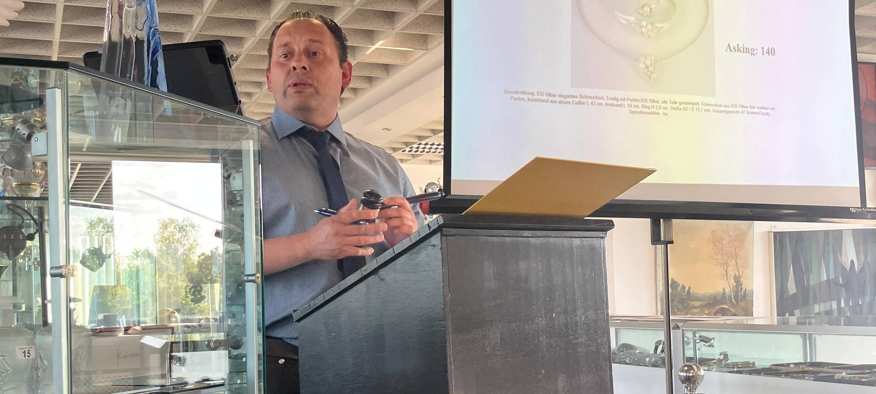 Welle Niederrhein-Charity-Auktion: 5.800 Euro gespendet