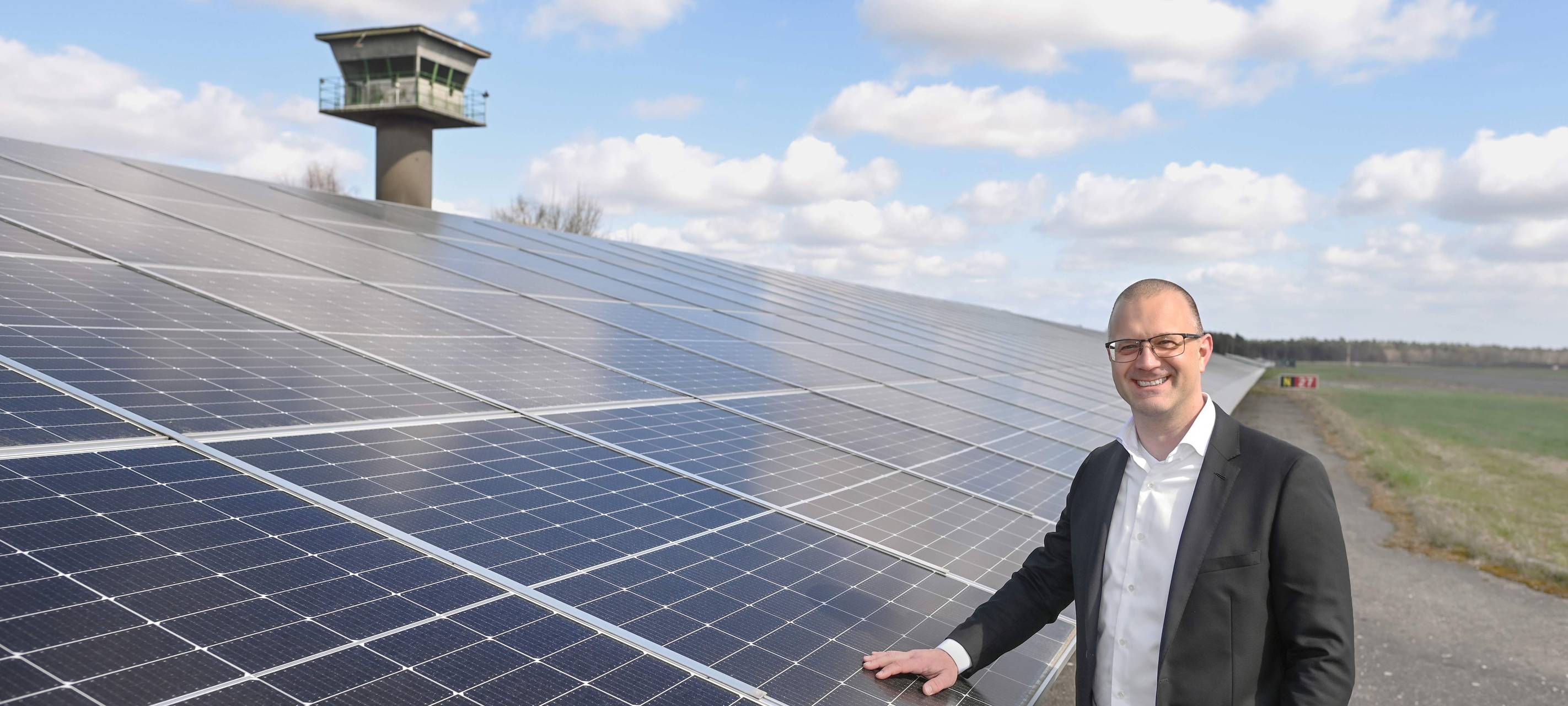 Flughafen Weeze produziert mehr Strom als er verbraucht