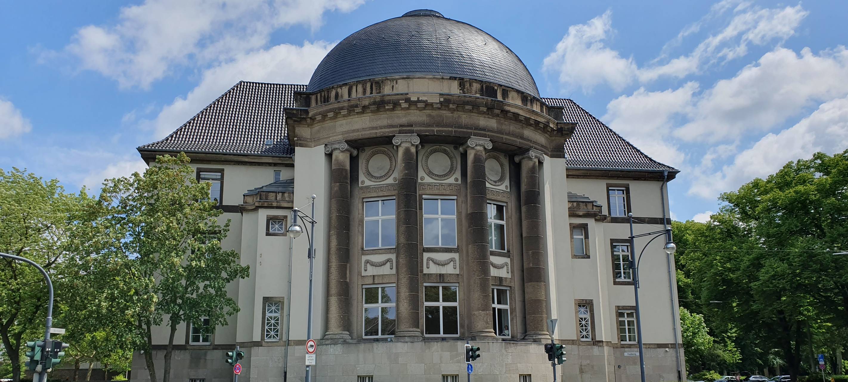 Prozess in Krefeld wegen mutmaßlicher Steuerhinterziehung