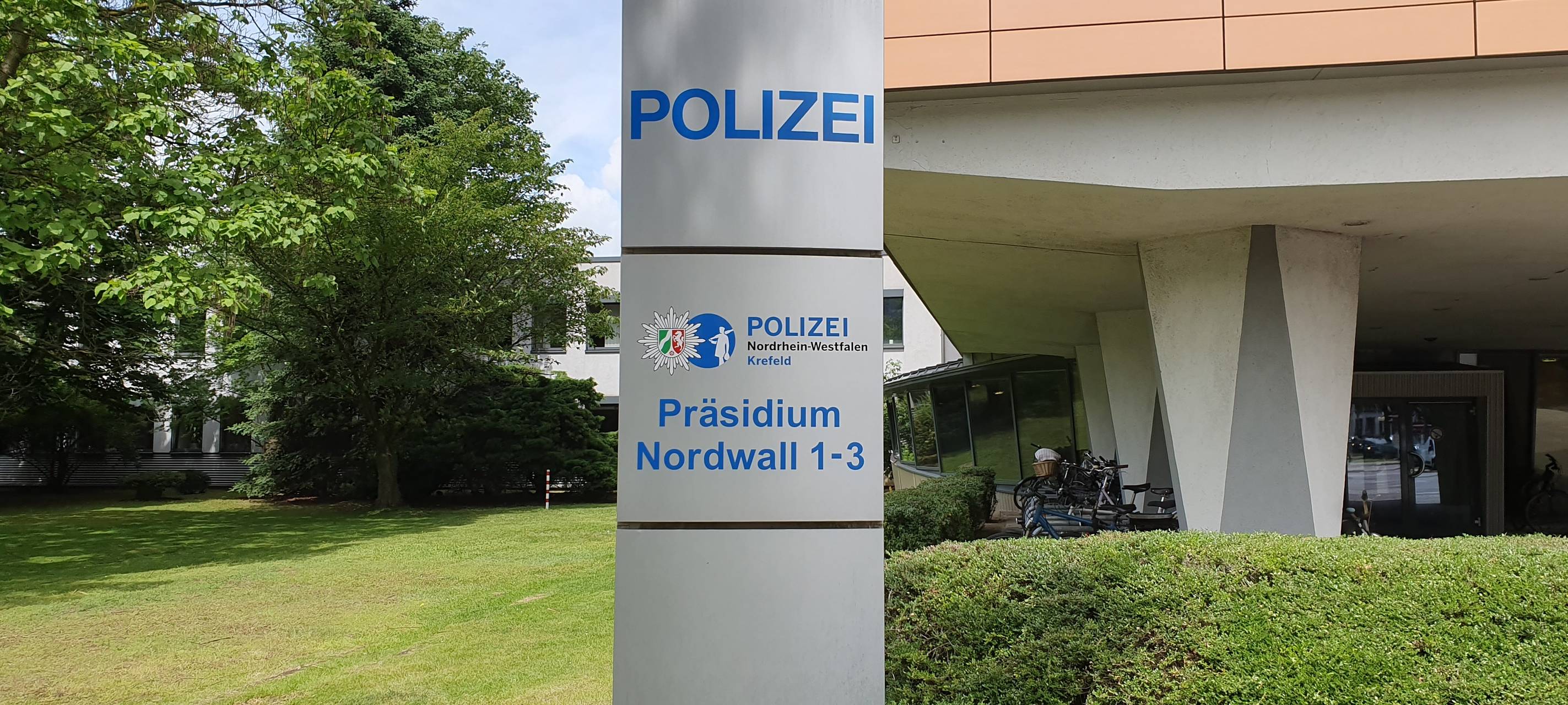 Polizei ermittelt wegen Brandstiftung