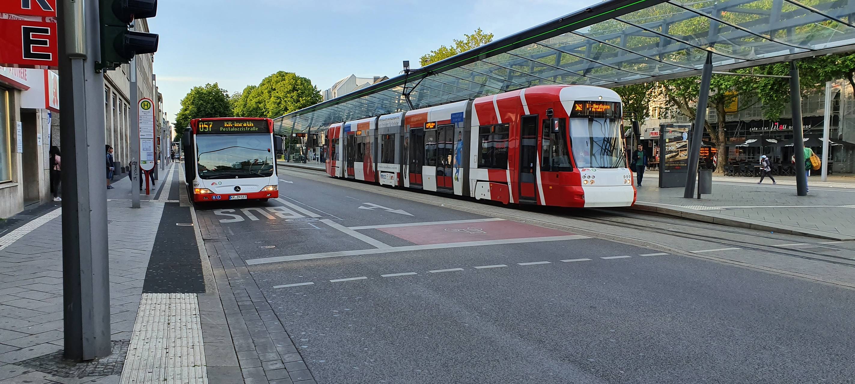 Neue SWK Busse mit "Toter-Winkel-Sensor"
