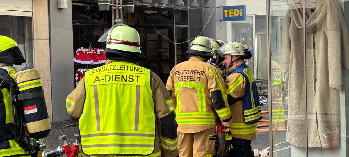 Brand im Tedi-Markt in Krefelder Innenstadt