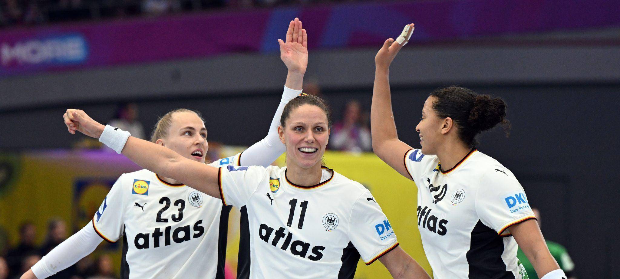 Annika Lott, Xenia Smits und Aimée von Pereira (v.l.n.r.)