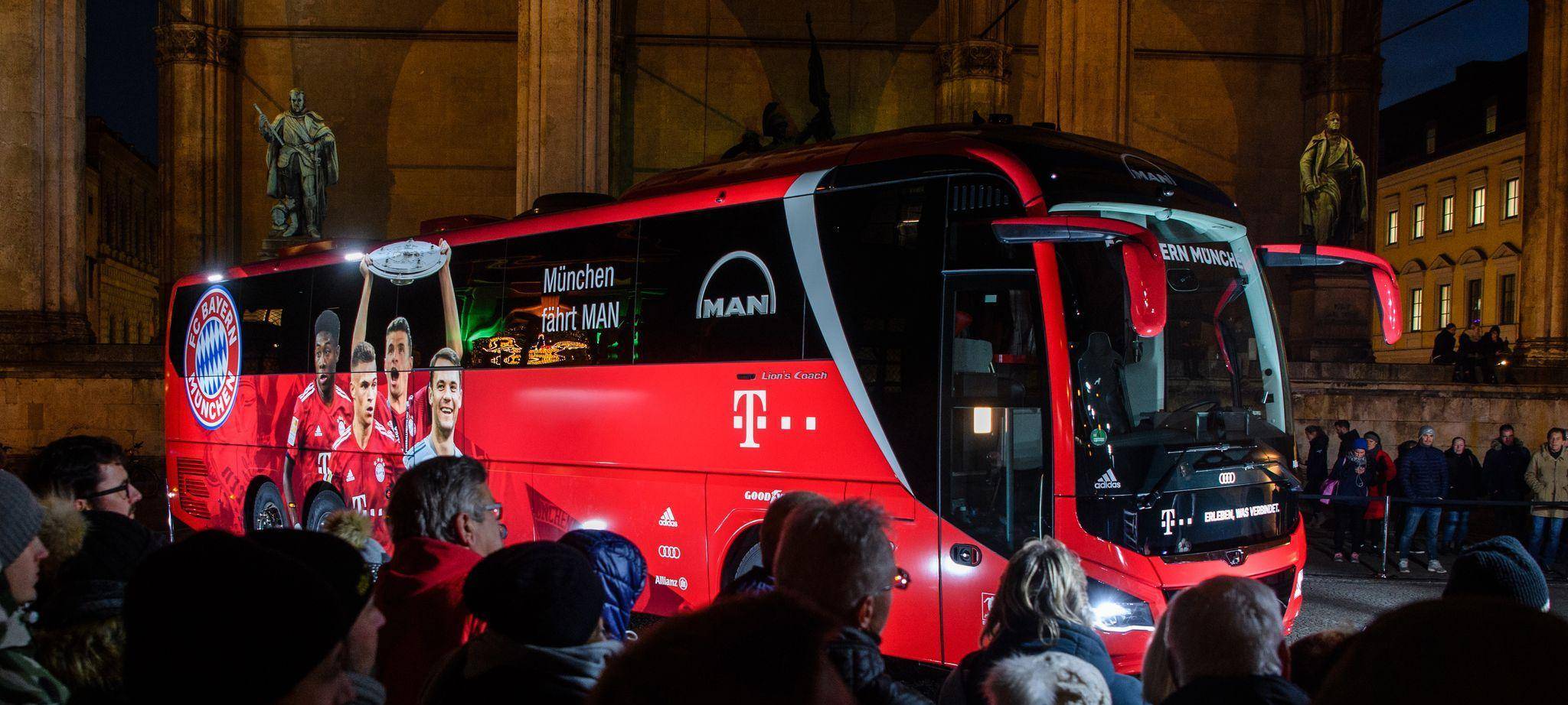 FC Bayern Mannschaftsbus