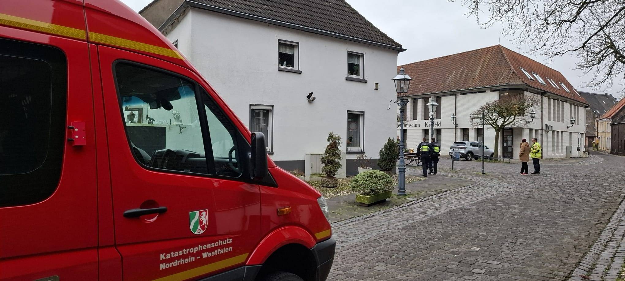 Gefahrguteinsatz am Textilmuseum Krefeld