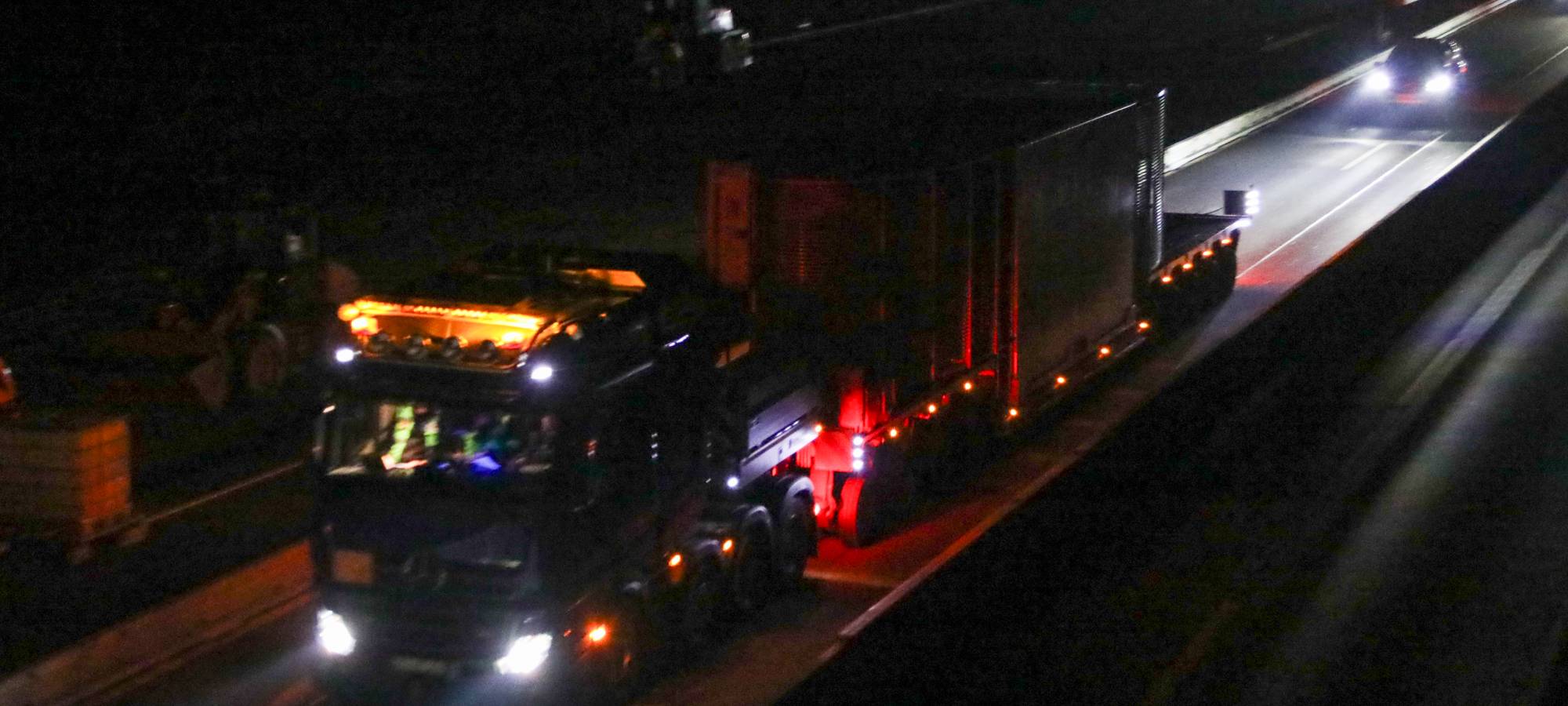 Erster Castor-Transport erreicht Ahaus