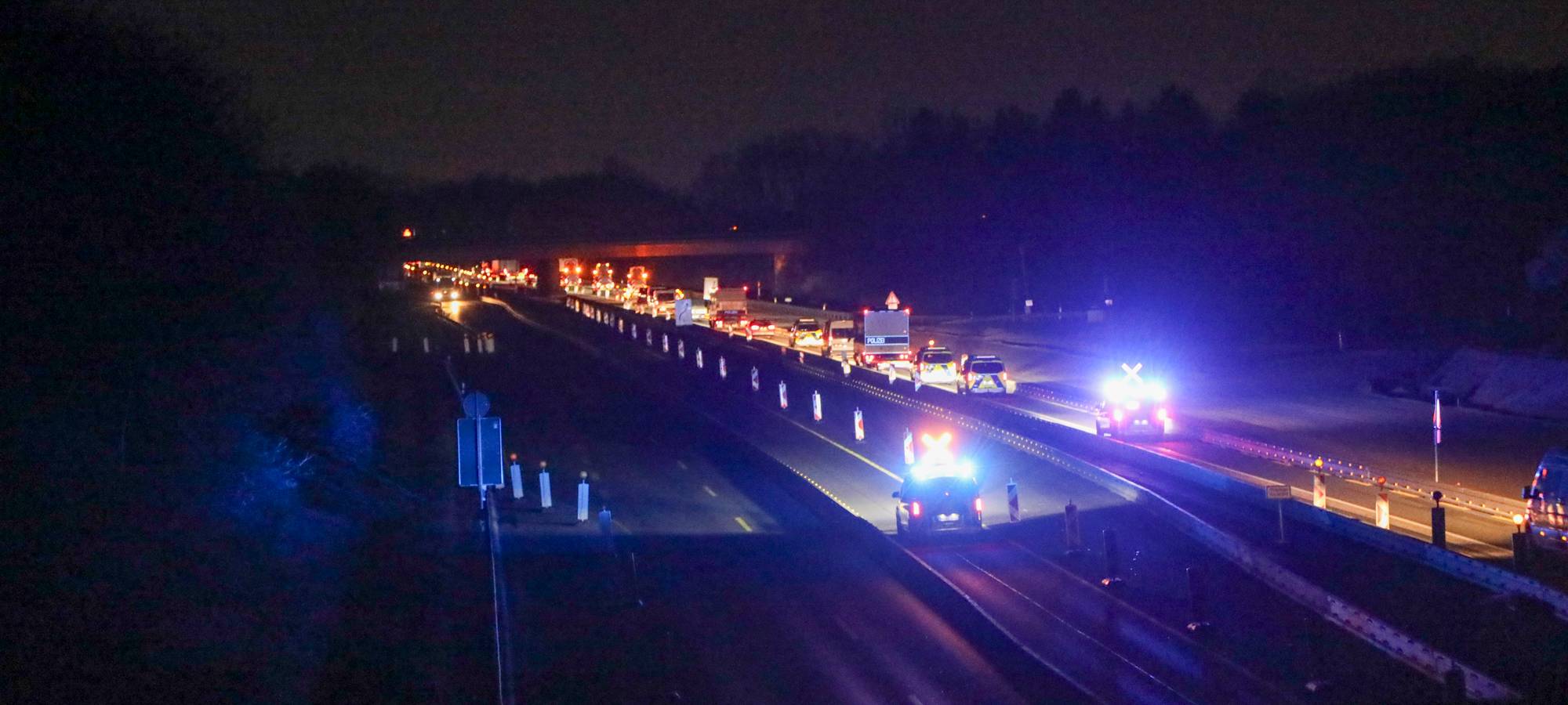 Erster Castor-Transport erreicht Ahaus