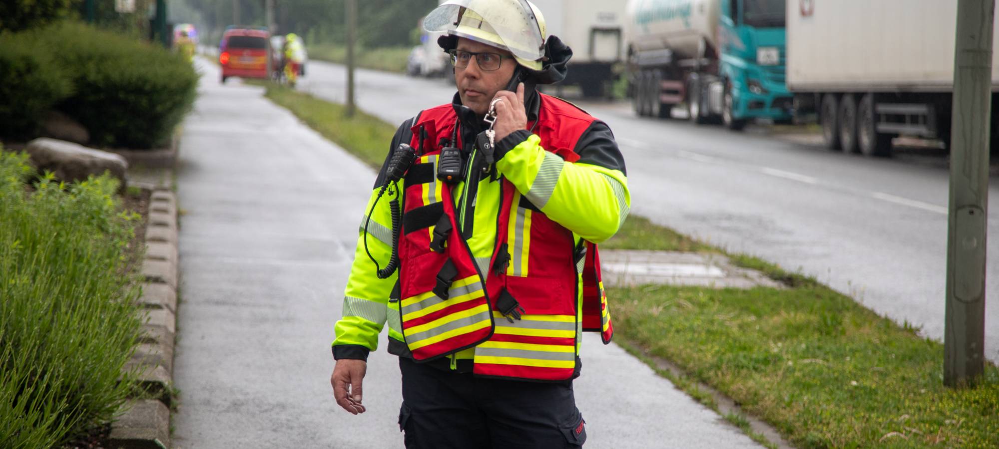 Entwarnung nach Großbrand im Krefelder Hafen