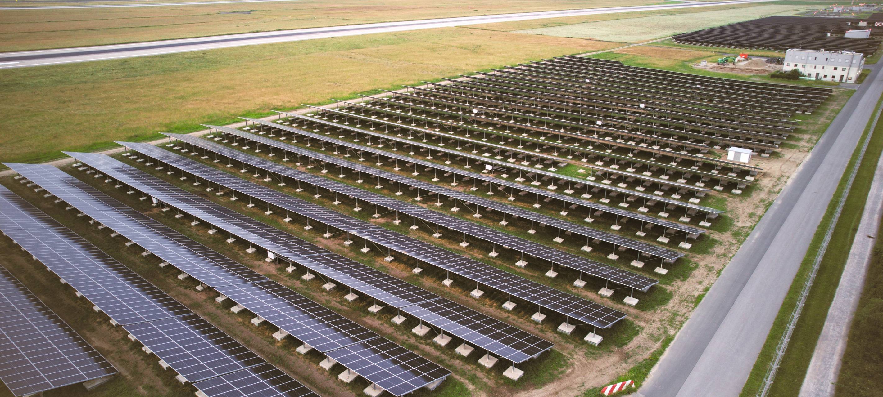 Neue Solaranlage am Flughafen Düsseldorf gestartet