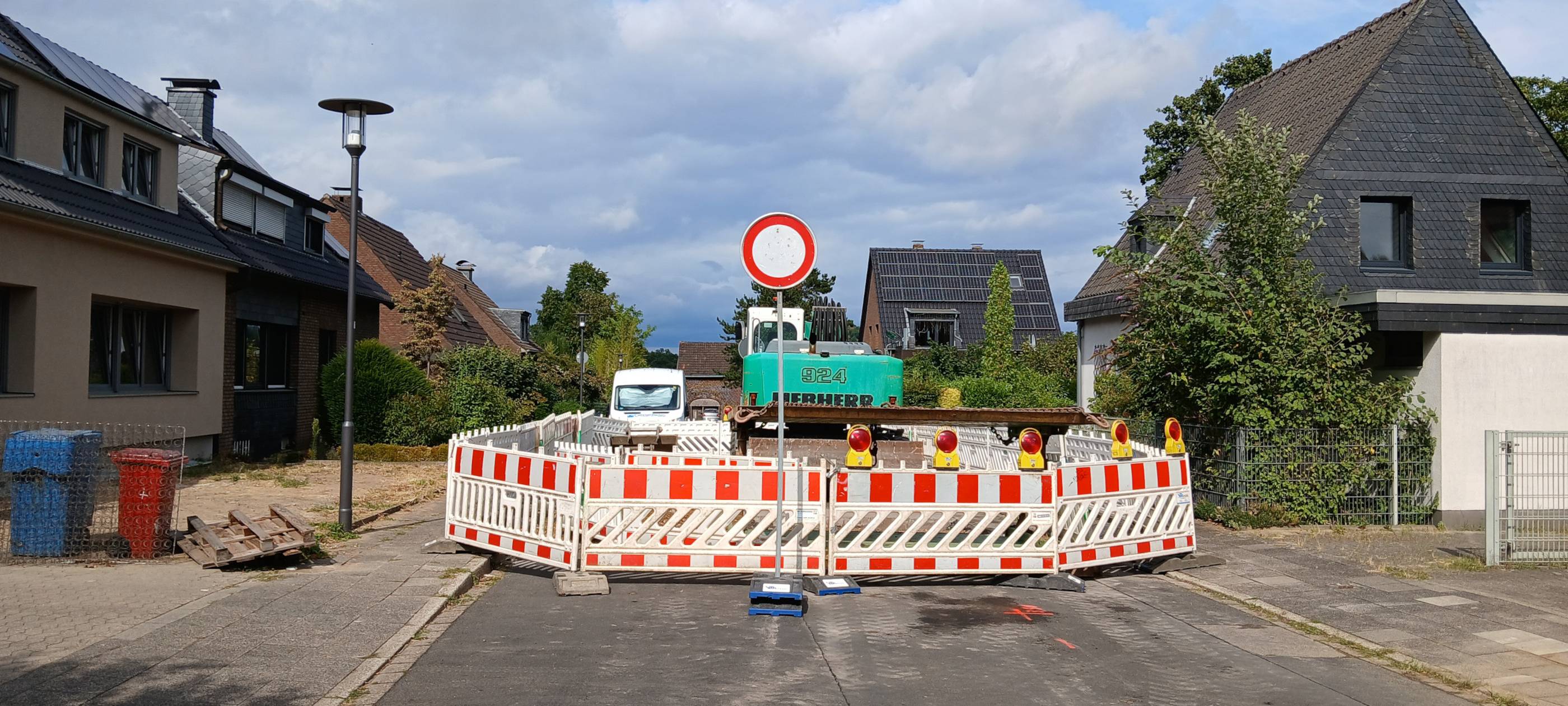 Kützhofweg in Krefeld voll gesperrt