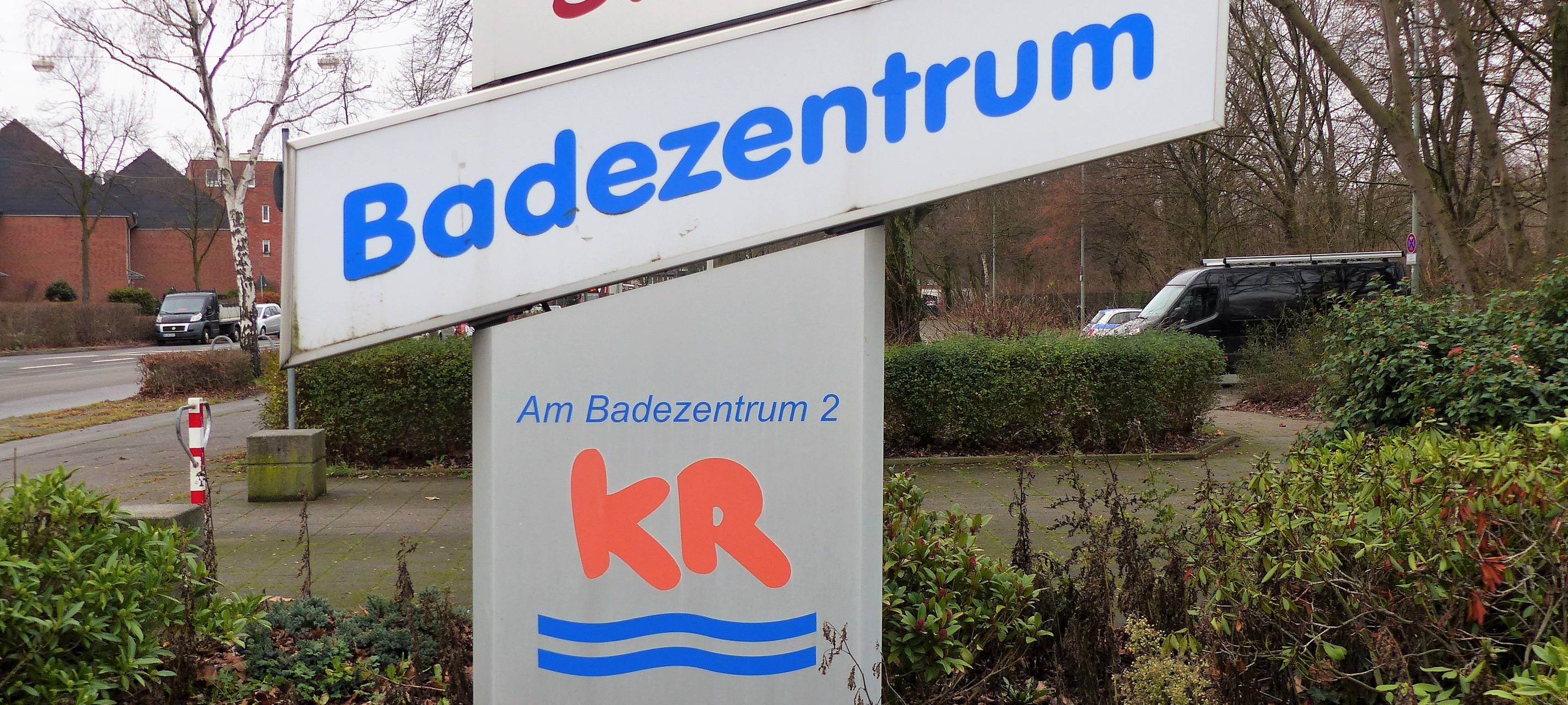 Bockumer Hallenbad wieder auf
