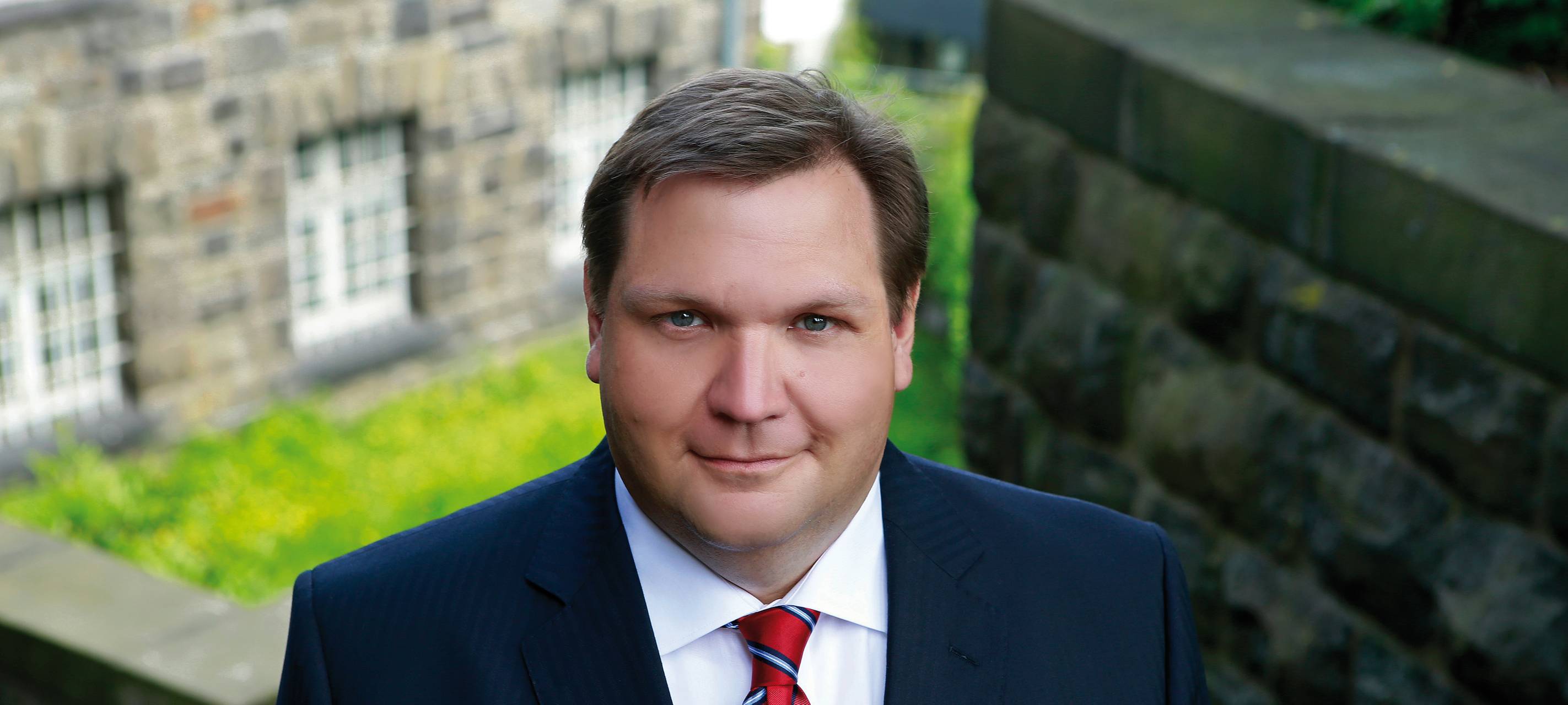 Oberbürgermeister Frank Meyer äußert sich zu Halle