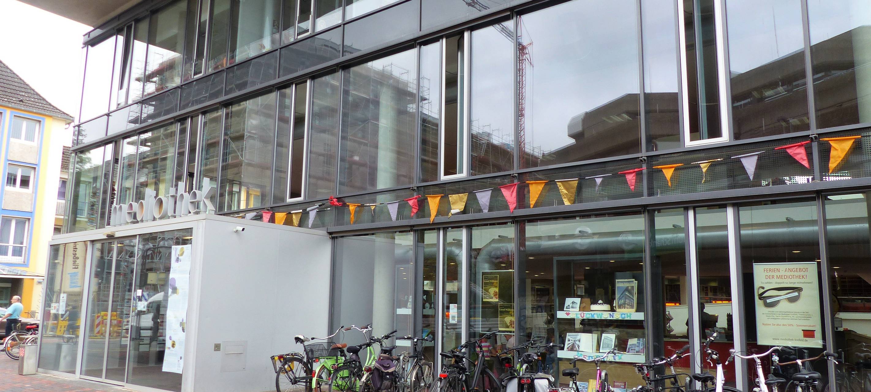 Studie in der Krefelder Mediothek