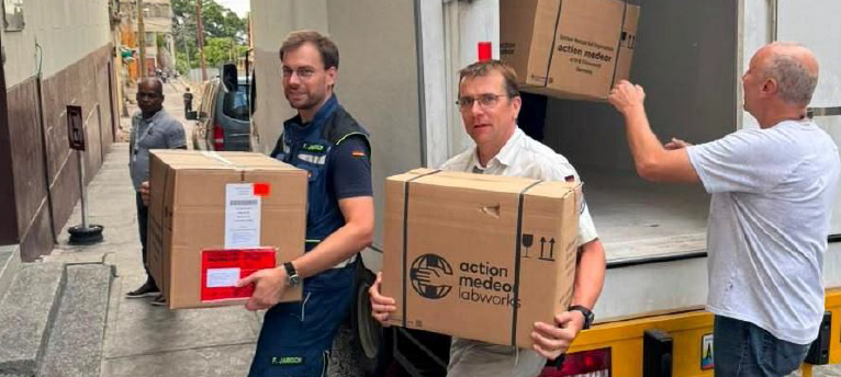 Nach Erdbeben: action medeor liefert Medikamente
